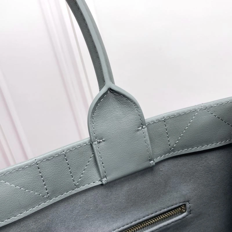 Christian Dior Shopping Bags ZipUp 70383