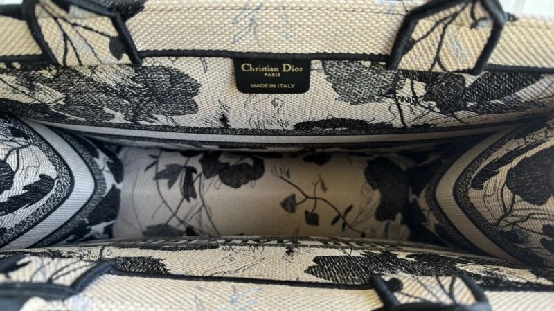 FashionForward Christian Dior Shopping Bags 70360