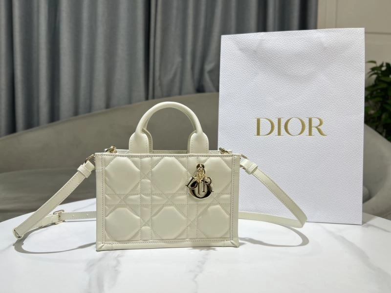 Christian Dior Shopping Bags DailyWear 70427