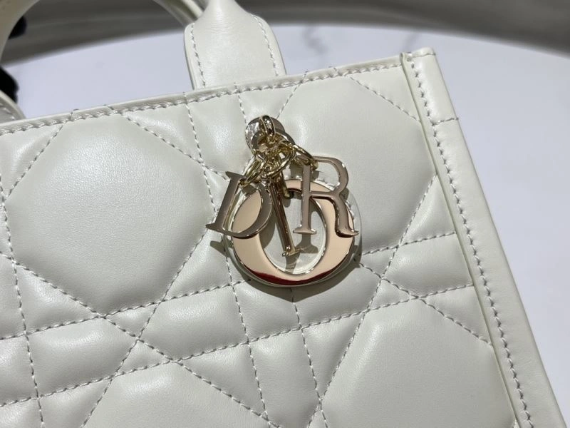 Christian Dior Shopping Bags DailyWear 70427