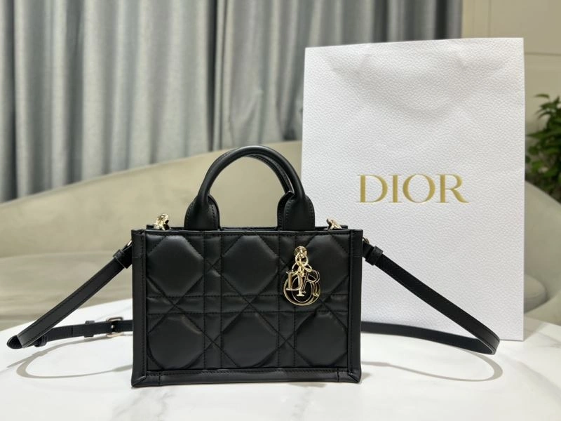 Christian Dior Shopping Bags Casual 70356