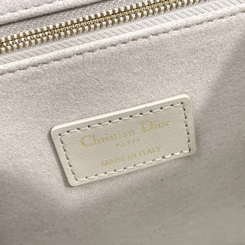 Sustainable Christian Dior Shopping Bags 70353