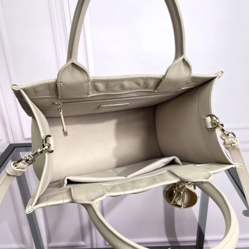 Sustainable Christian Dior Shopping Bags 70353