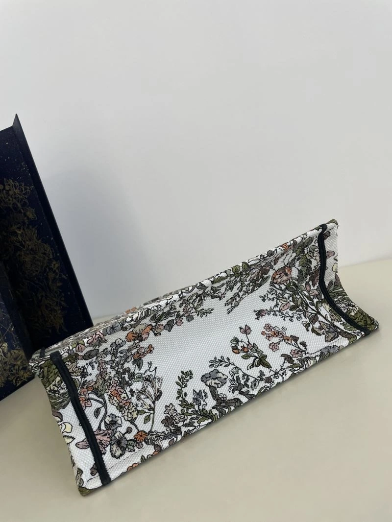 Snug Christian Dior Shopping Bags 70512