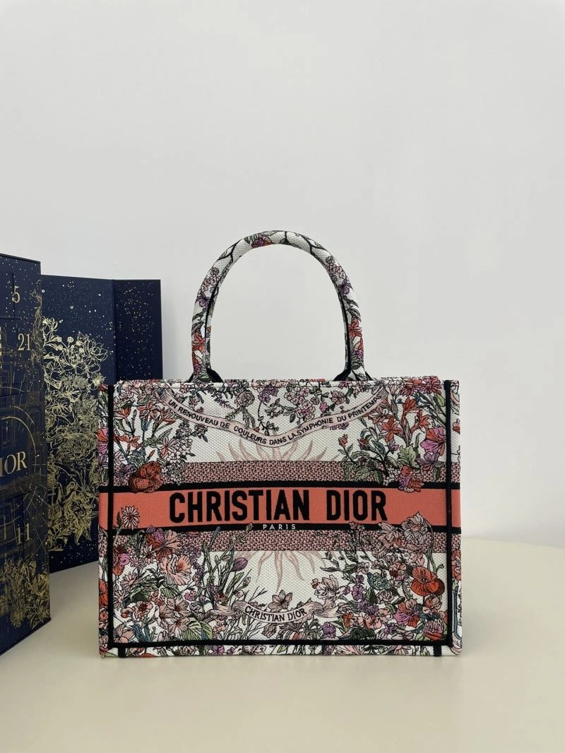 UrbanChic Christian Dior Shopping Bags 70355
