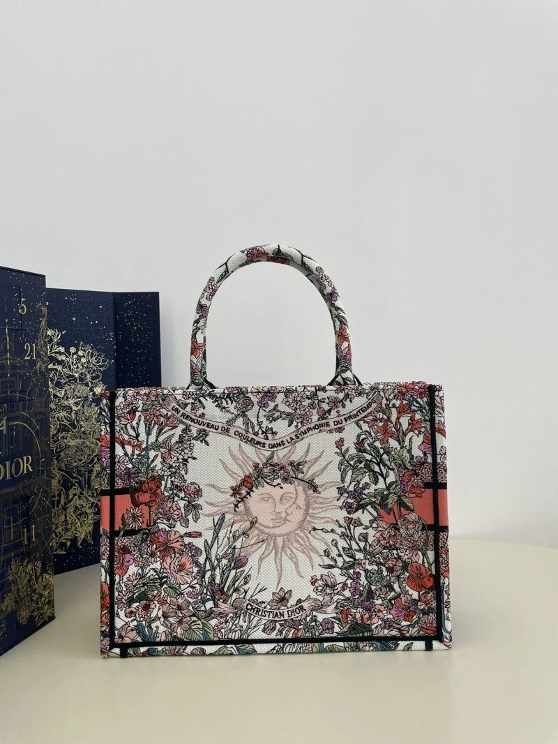 UrbanChic Christian Dior Shopping Bags 70355