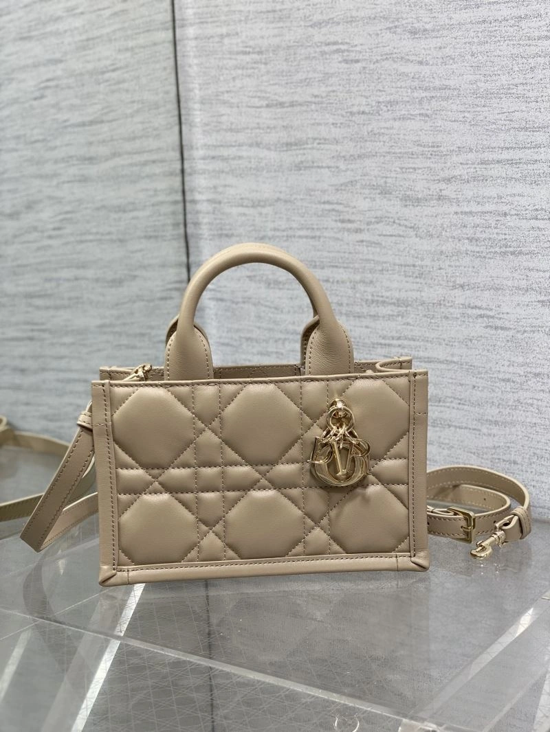 Christian Dior Shopping Bags SunProtective 70348