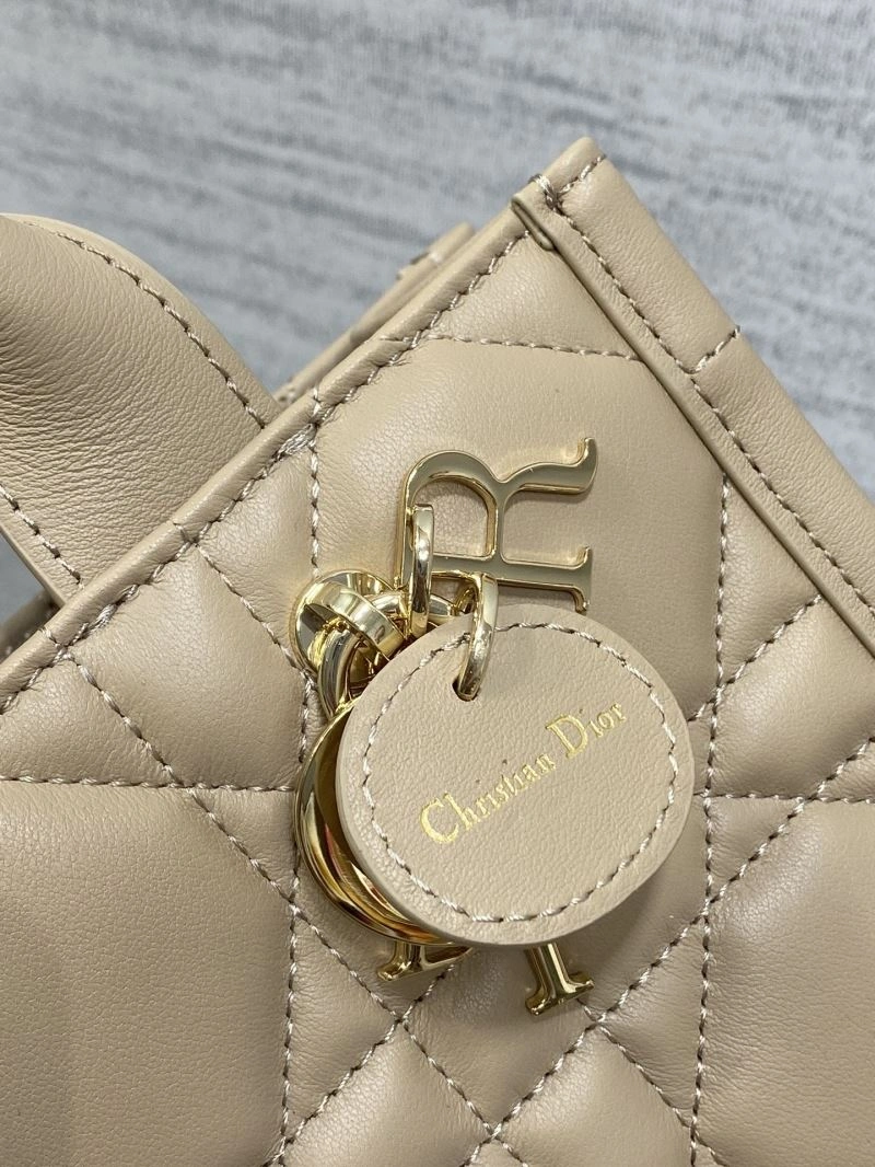 Christian Dior Shopping Bags SunProtective 70348