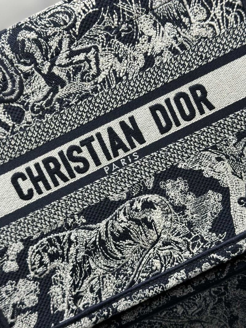 Christian Dior Shopping Bags Contemporary 70336