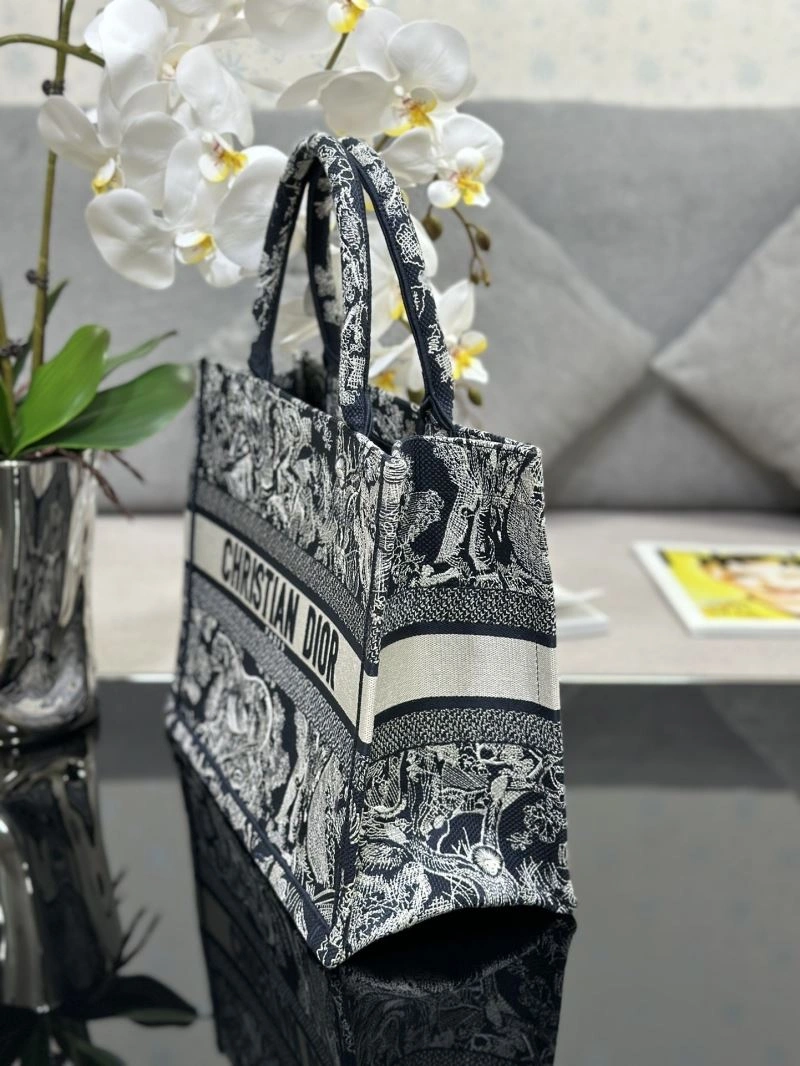 Christian Dior Shopping Bags Comfortable 70339