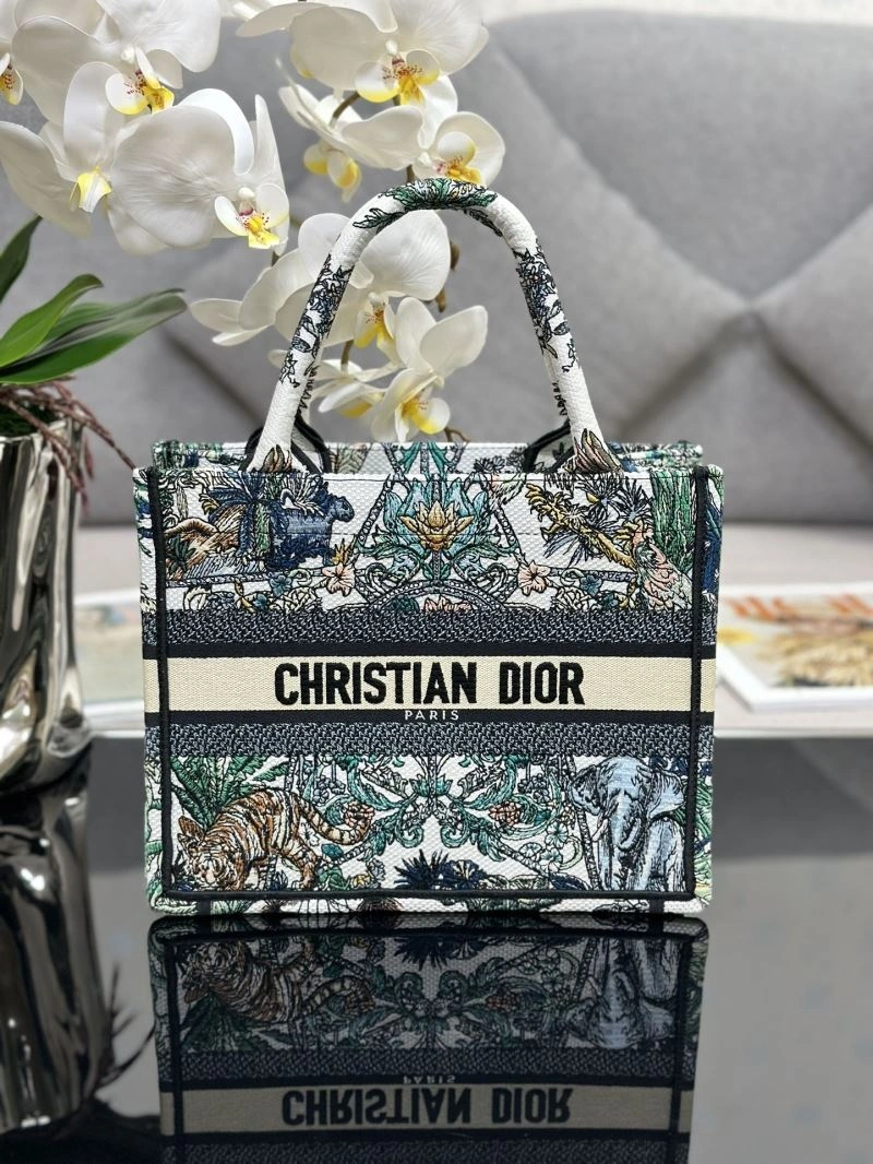 Christian Dior Shopping Bags Refined 70313