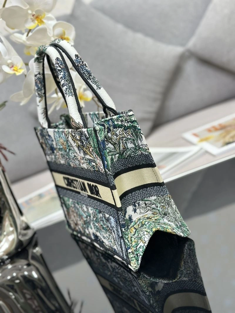 Christian Dior Shopping Bags Refined 70313
