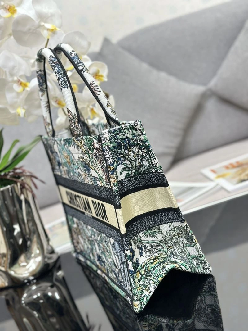 SportInspired Christian Dior Shopping Bags 70318