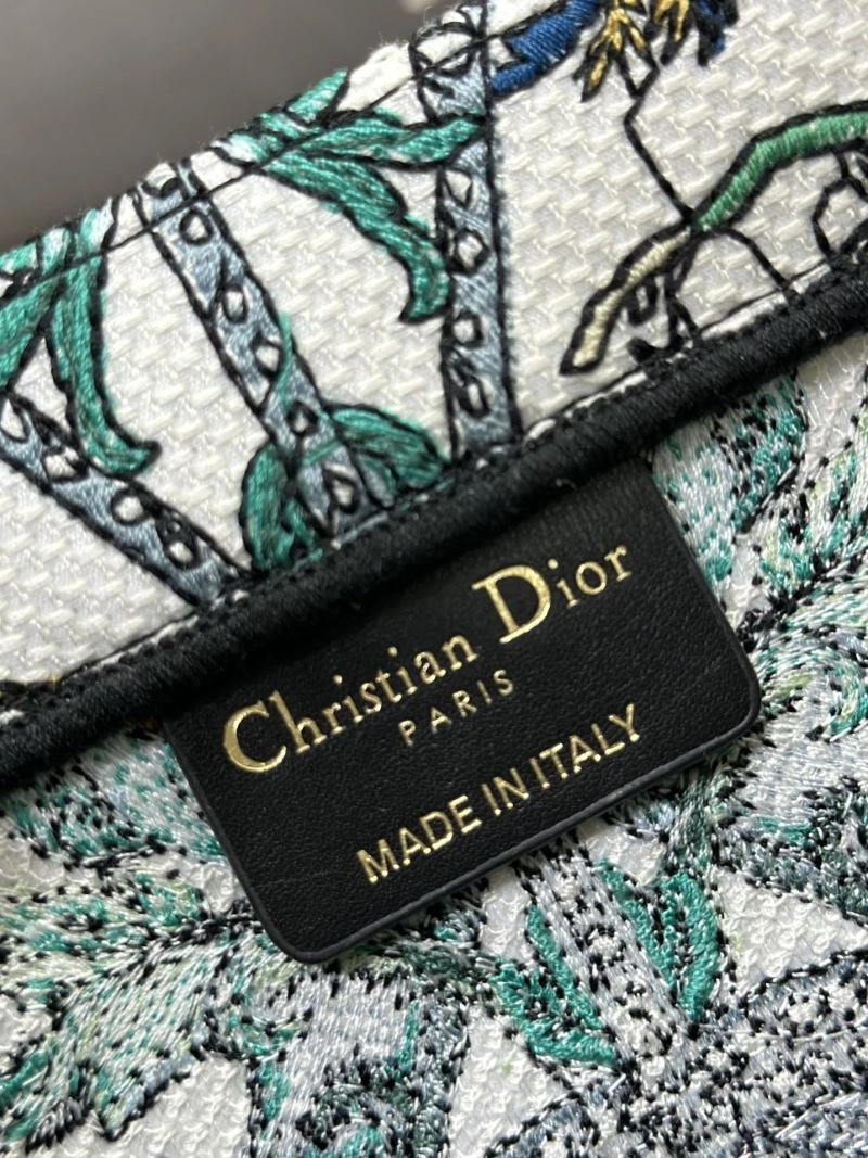 SportInspired Christian Dior Shopping Bags 70318