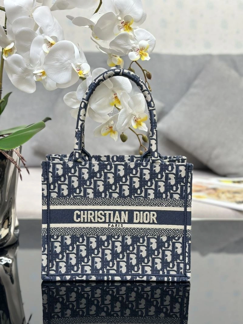 Christian Dior Shopping Bags ModernLook 70315