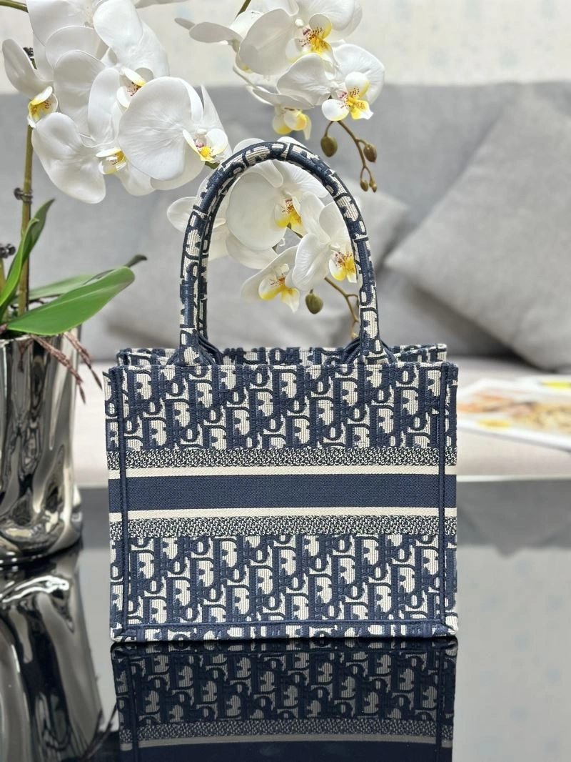 Christian Dior Shopping Bags ModernLook 70315