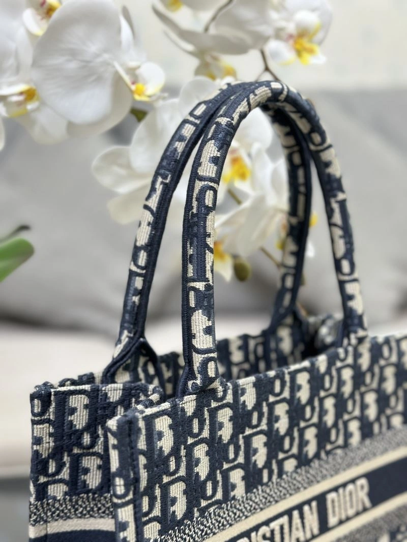 Christian Dior Shopping Bags ModernLook 70315