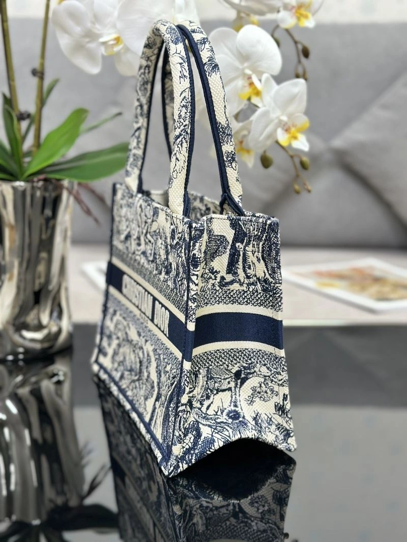 Christian Dior Shopping Bags Seasonal 70308