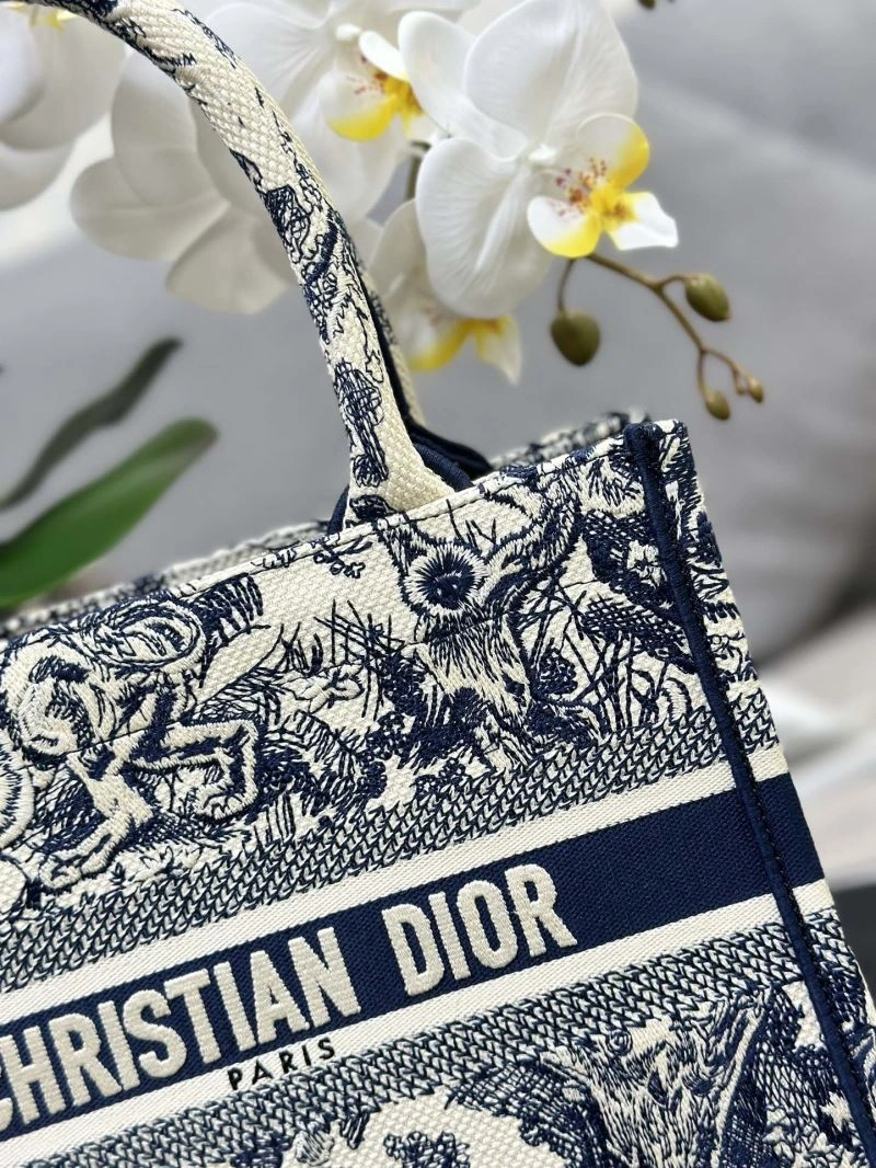 Christian Dior Shopping Bags Seasonal 70308