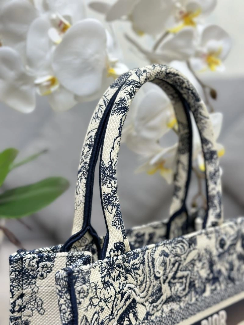 Christian Dior Shopping Bags Seasonal 70308