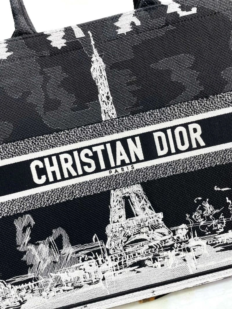 WellDesigned Christian Dior Shopping Bags 70307