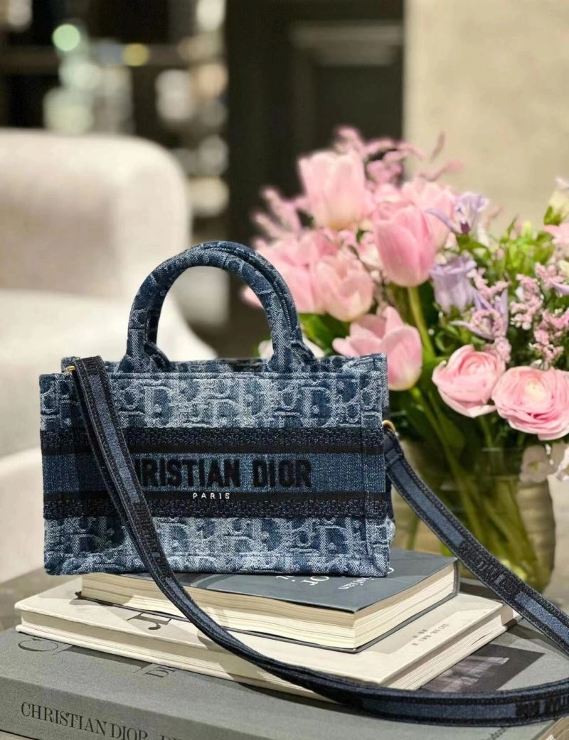 Christian Dior Shopping Bags Modern 70292