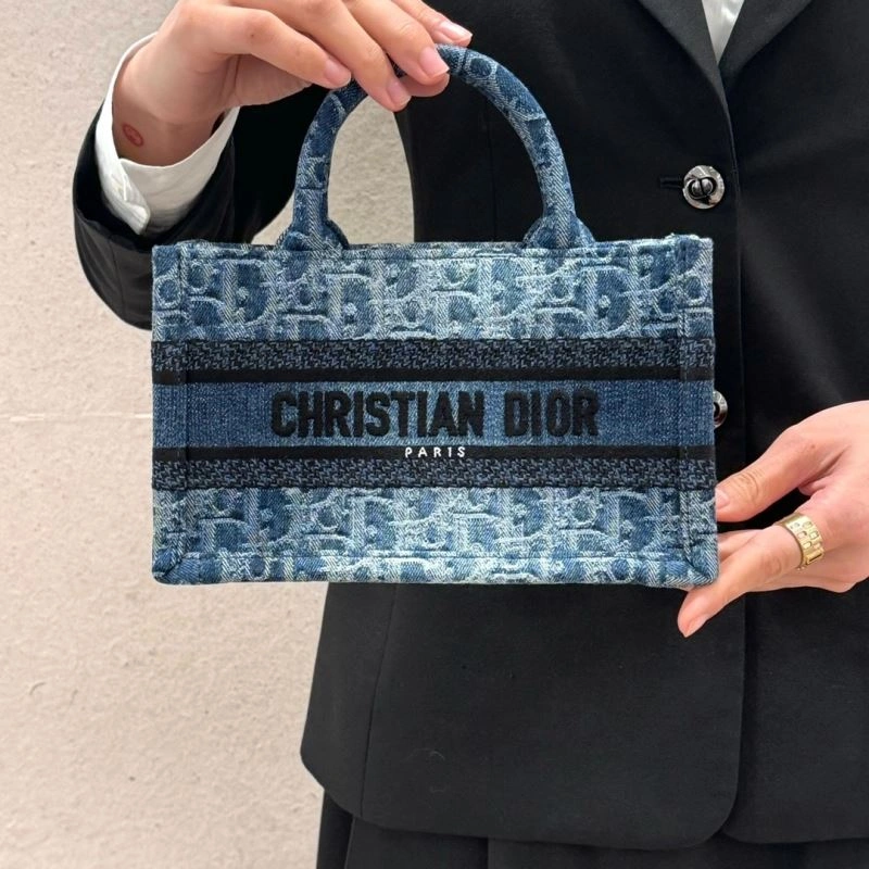 Christian Dior Shopping Bags Modern 70292