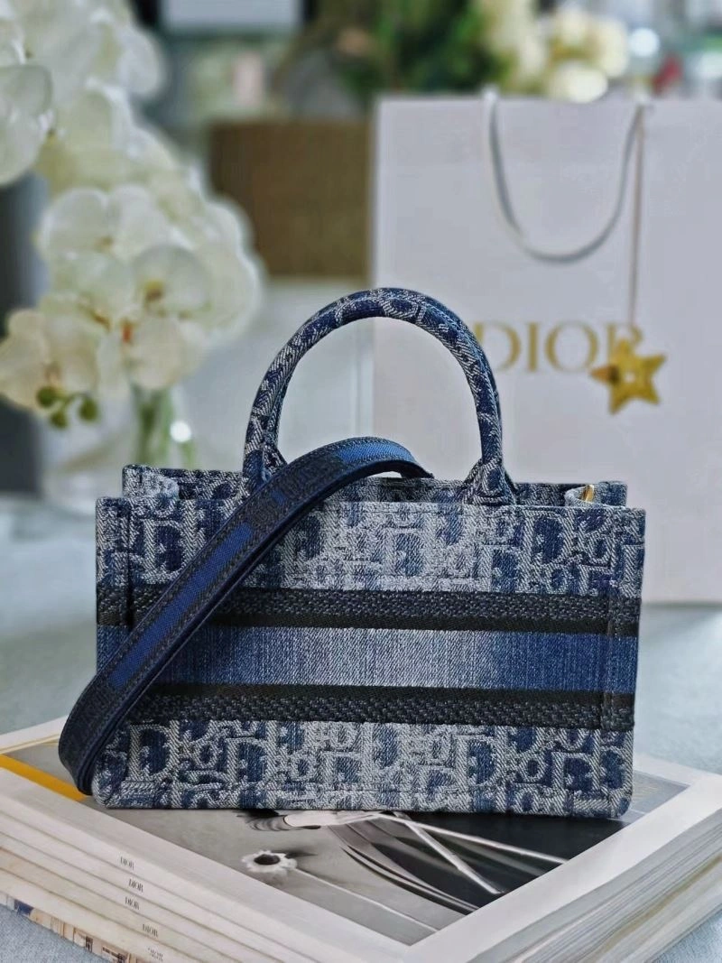 Christian Dior Shopping Bags Casual 70302