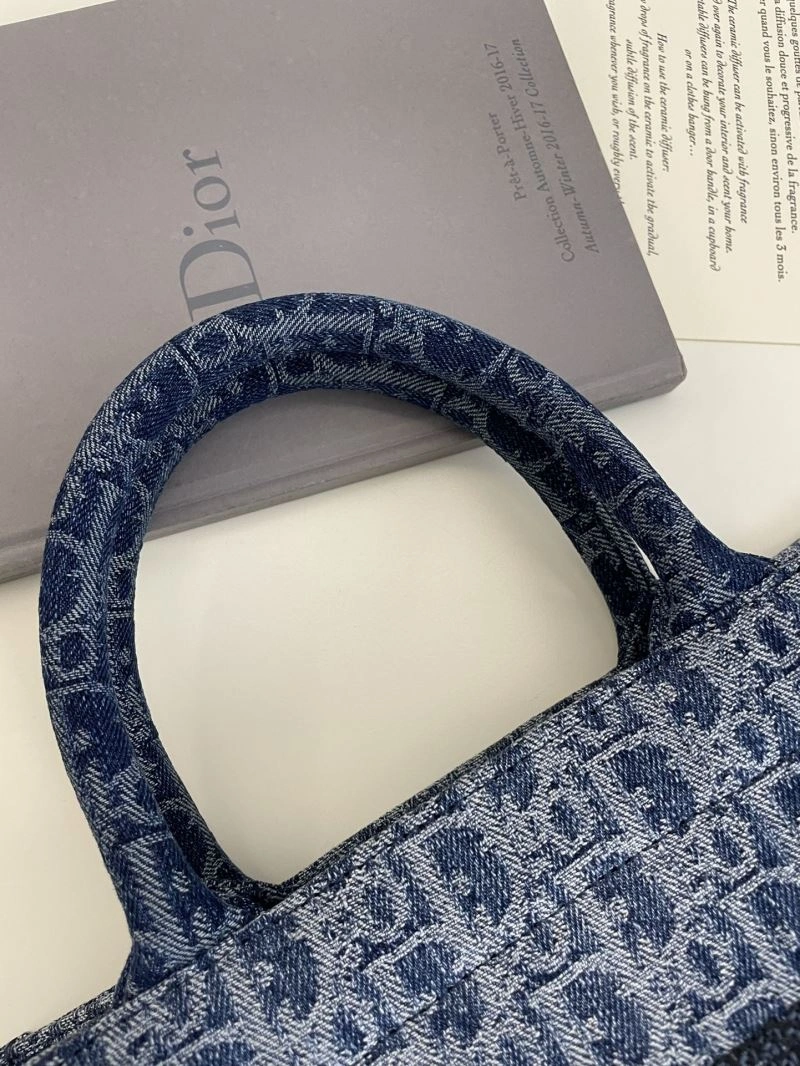 WaterResistant Christian Dior Shopping Bags 70296