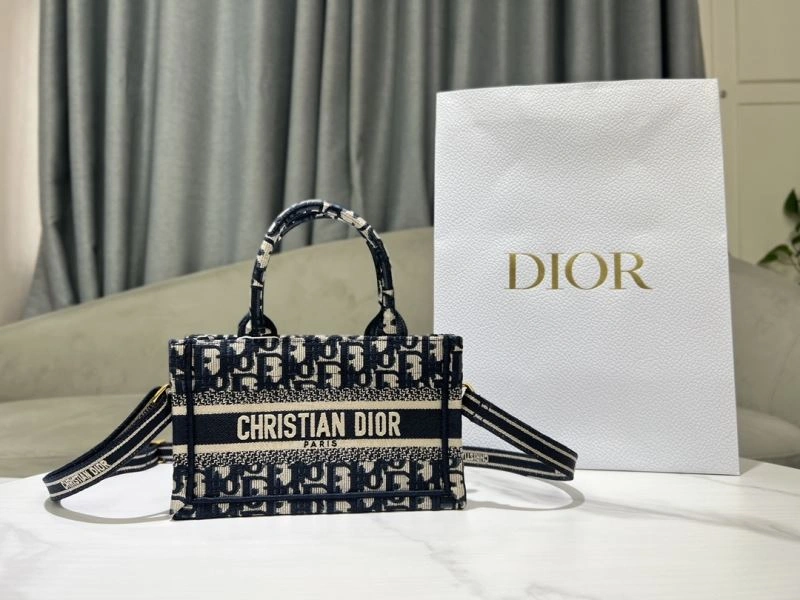 Christian Dior Shopping Bags Chic 70328