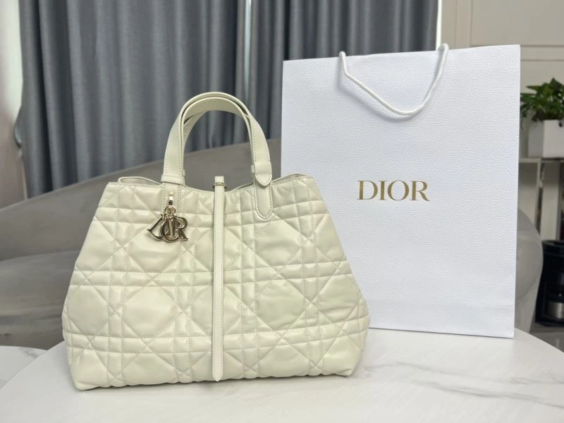 FlexibleFit Christian Dior Shopping Bags 70374