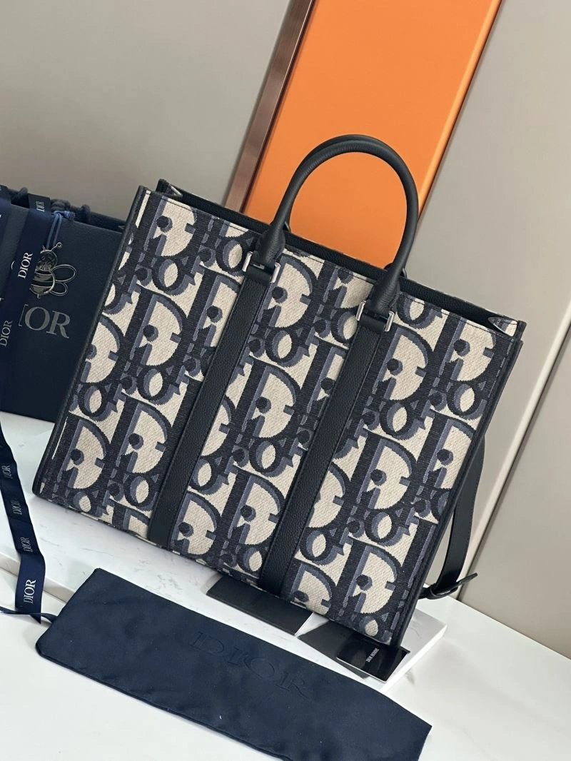 Snug Christian Dior Shopping Bags 70285