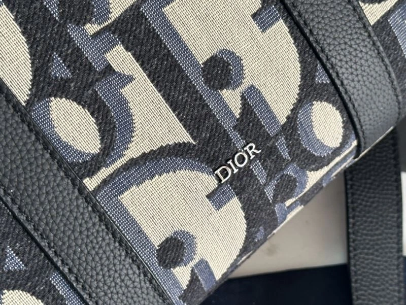 Snug Christian Dior Shopping Bags 70285