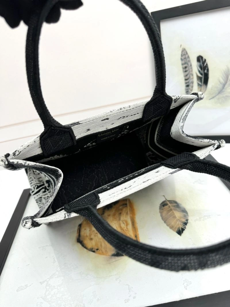 Christian Dior Shopping Bags Stretchable 70330
