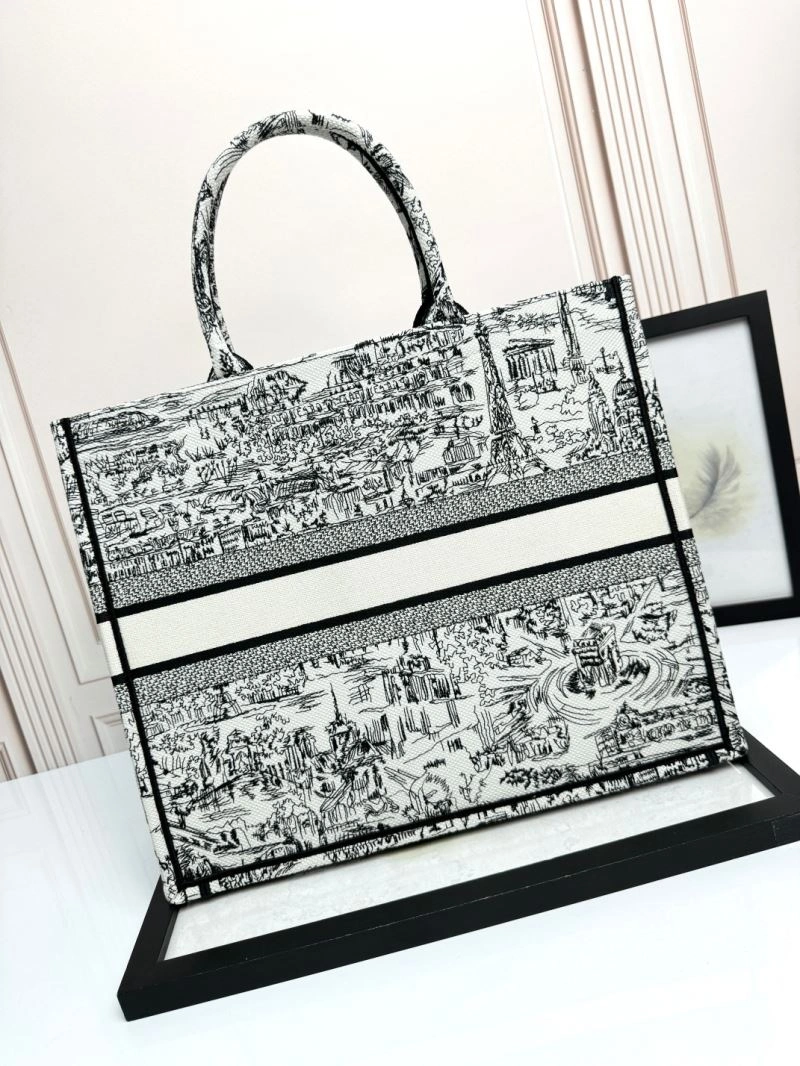 Christian Dior Shopping Bags Refined 70282