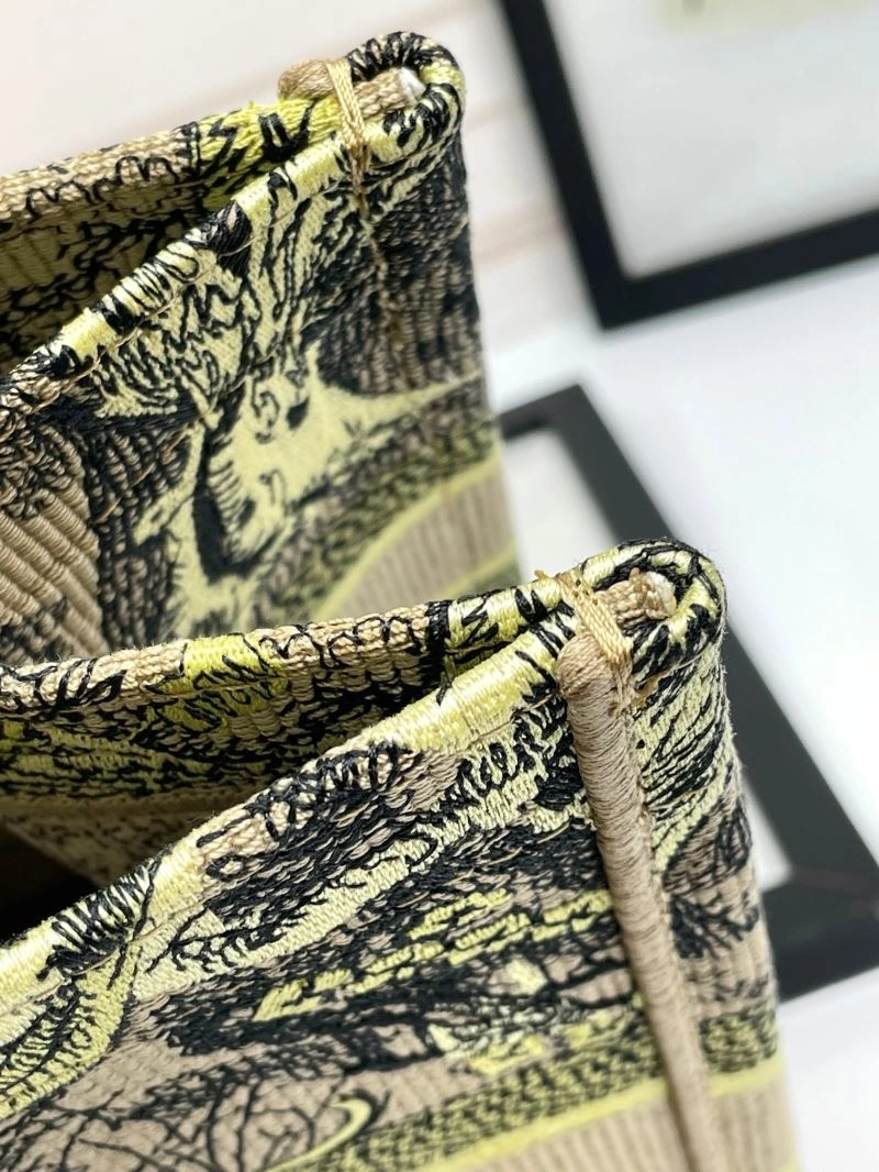 Christian Dior Shopping Bags Colorful 70262