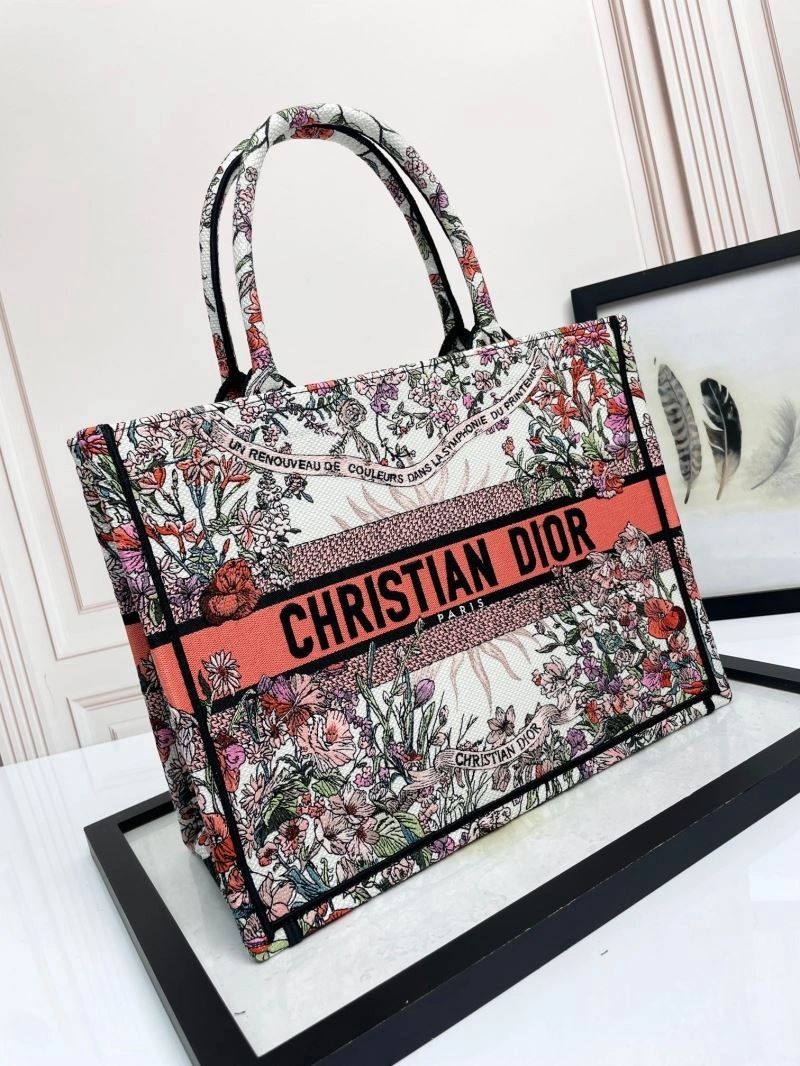 Elegant Christian Dior Shopping Bags 70341