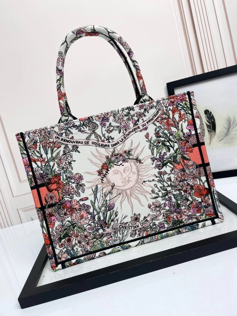 Elegant Christian Dior Shopping Bags 70341