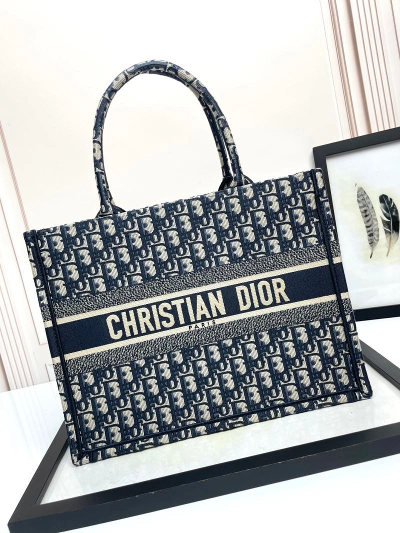 Casual Christian Dior Shopping Bags 70274