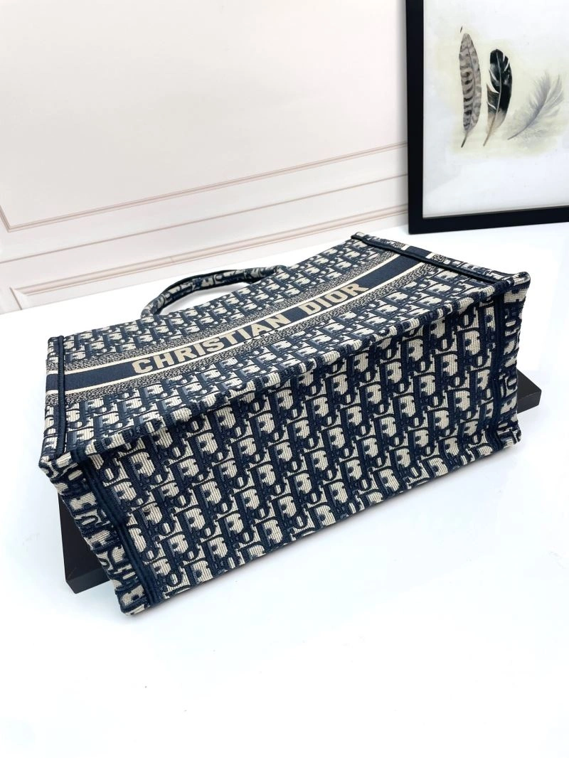 Casual Christian Dior Shopping Bags 70274