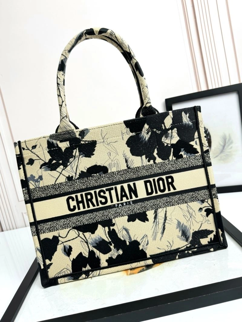 Christian Dior Shopping Bags TechFriendly 70263