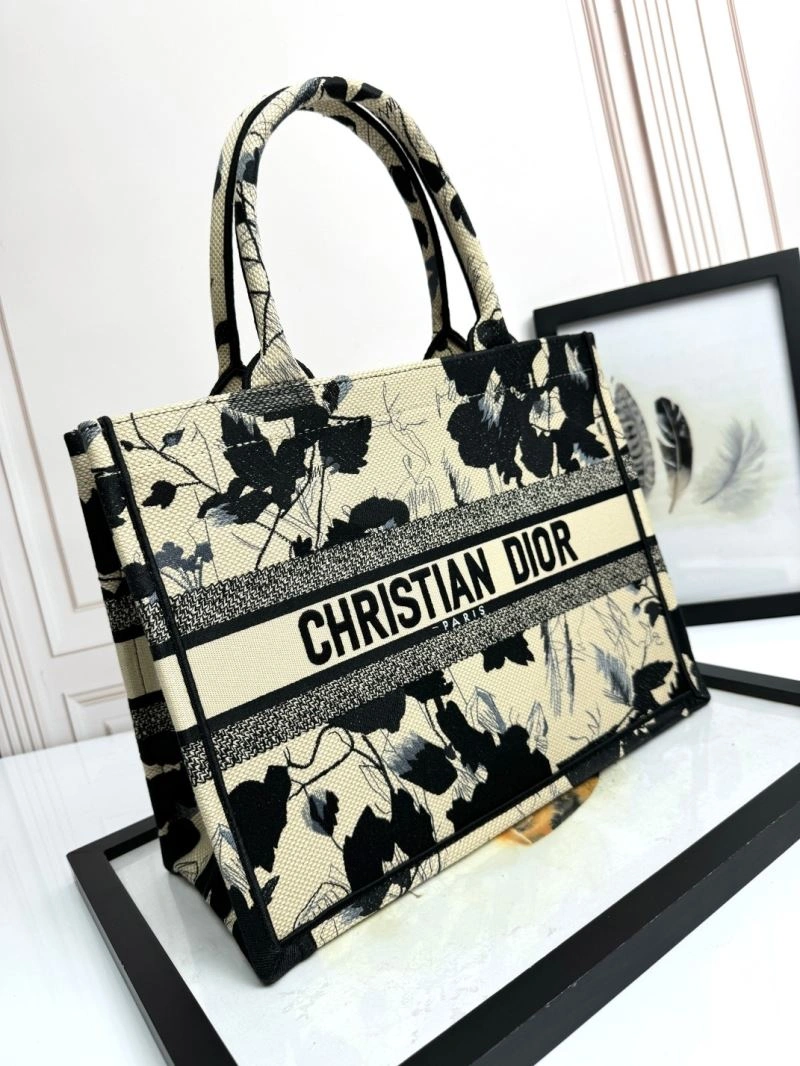 Christian Dior Shopping Bags TechFriendly 70263