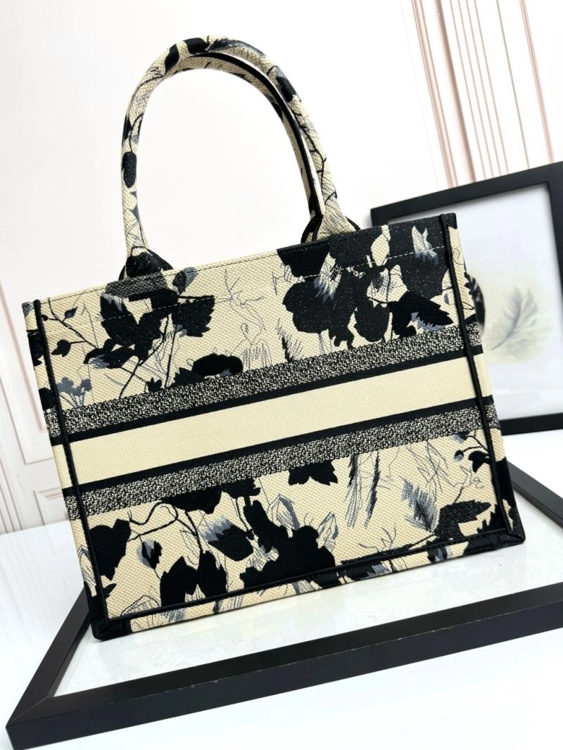 Christian Dior Shopping Bags TechFriendly 70263