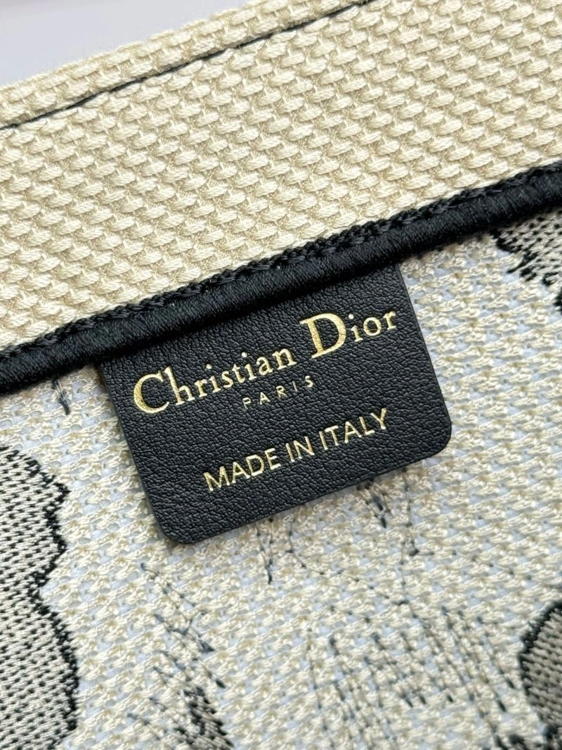 Christian Dior Shopping Bags TechFriendly 70263