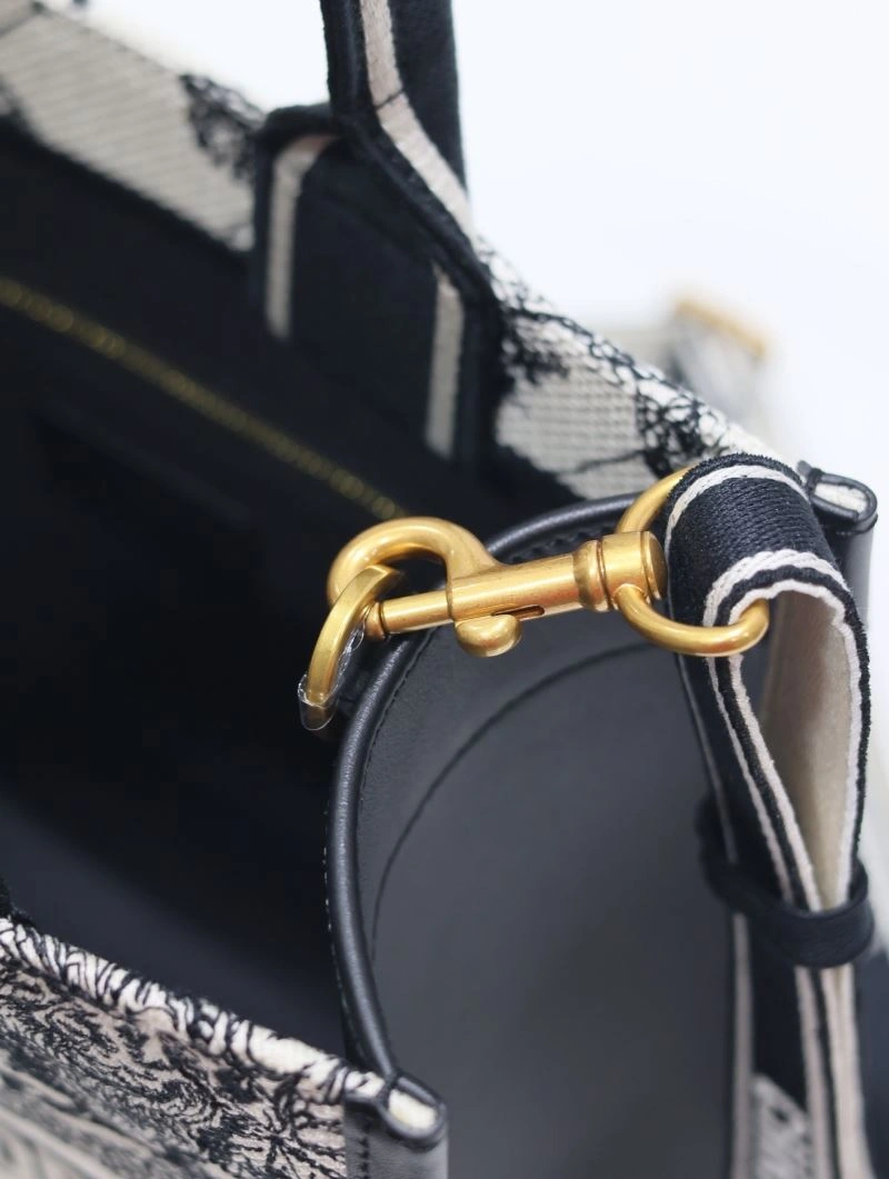 ZeroBulk Christian Dior Shopping Bags 70256
