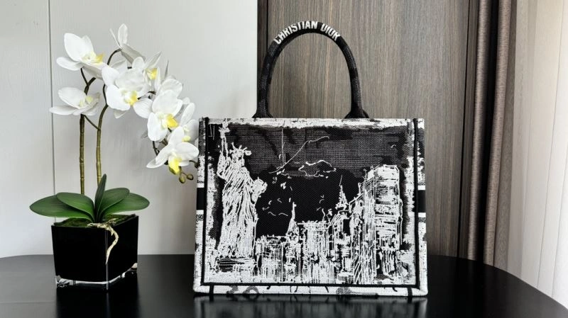 Chic Christian Dior Shopping Bags 70254