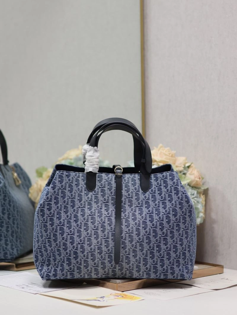 Vibrant Christian Dior Shopping Bags 70252