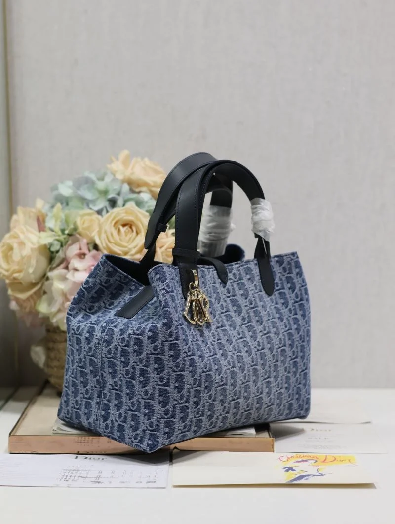 Flexible Christian Dior Shopping Bags 37699