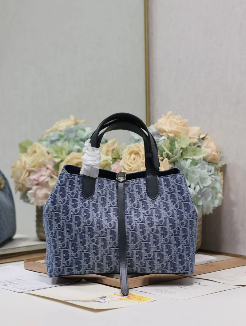 Flexible Christian Dior Shopping Bags 37699