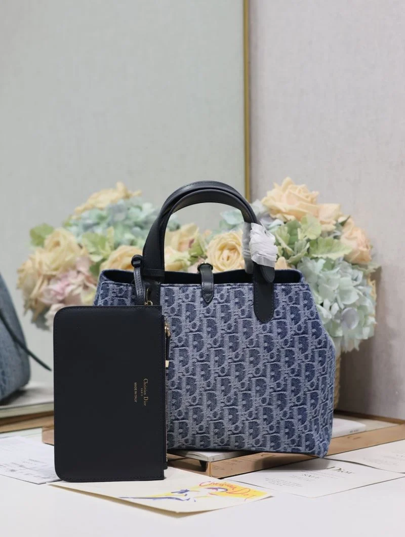 Flexible Christian Dior Shopping Bags 37699